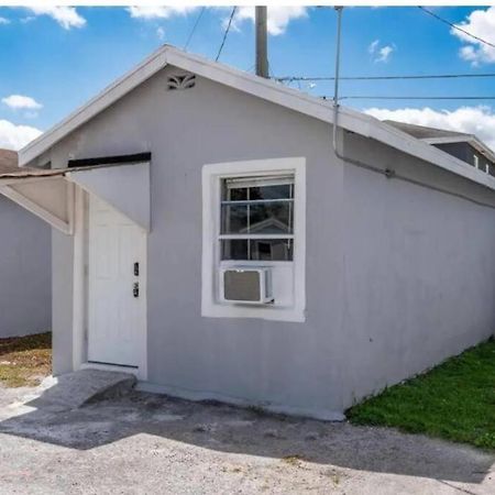 Inviting Oasis - Cozy, Spotless, And Comfortable Room Pahokee Buitenkant foto
